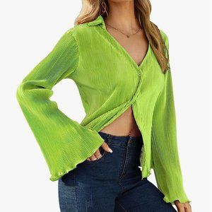 ⭐️3/$25 Long Flare Sleeve Top